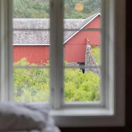 Semesterbostad Ostigard 1810 Prestegardshuset Åndalsnes